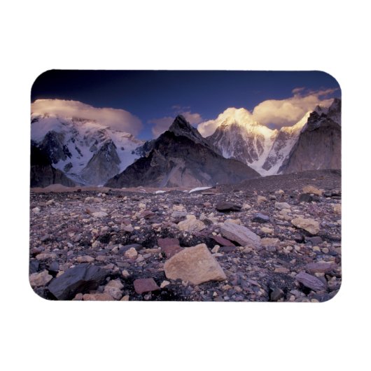 Asien, Pakistan, Karakoram Range, Broad and Magnet (Horizontal)