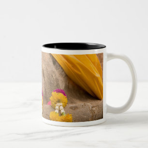 Asien, Thailand, Siam, Buddha in Ayutthaya 2 Zweifarbige Tasse