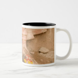 Asien, Thailand, Sukhothai, Buddha und Zweifarbige Tasse