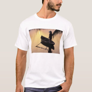 Asien, Vietnam, Mekong-Delta, Can Tho. Abend T-Shirt