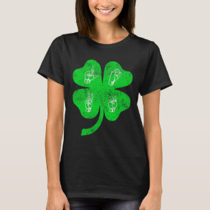 ASL Liebe Sign Language St Patrick's Day Deaf Awar T-Shirt