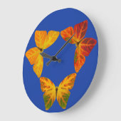 Aspen Leaf Butterflies Große Wanduhr (Winkel)