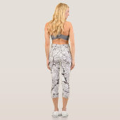 Aspen Leaf Skeleton 1 Capri Leggings (Rückseite)