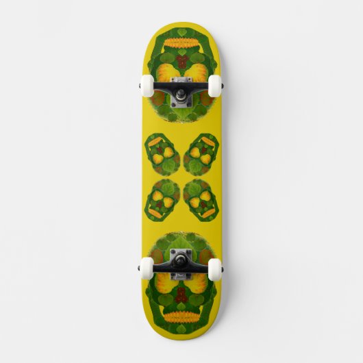 Aspen Leaf Skull 9 Skateboard (Vorderseite)