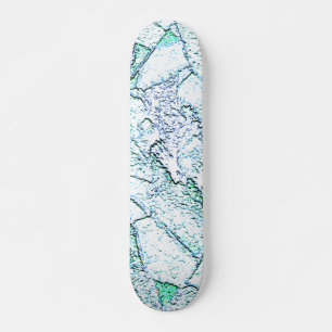 Áspero como rocha, num misto de ciano e menta skateboard