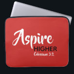ASPIRE HIGHER Inspiration Christliche Schrift Laptopschutzhülle<br><div class="desc">Inspirationsbotschaft - Aspire Higher - mit Schriftzeichen Colossians 3:2 "Set deinen Geist auf die Dinge oben". Eine motivierend Nachricht, einfach aber stilvoll dargestellt. Text ist vollständig anpassbar, sodass Sie mit Ihrer eigenen Lieblingsnachricht und Scripturreferenz personalisieren können, oder Sie können verlassen, wie es ist. Ein großartiges Geschenk das ganze Jahr über...</div>
