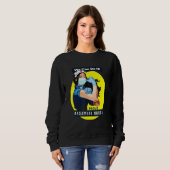 Assamese Proud Frontline Worker Rosie Riveter Nurs Sweatshirt (Vorne ganz)