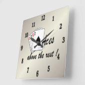 Asse über der Erholung Gold Quadratische Wanduhr (Winkel)