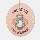 Assistent mit Ball Keramik Ornament (Links)