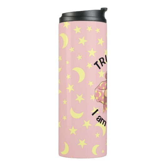 Assistent mit Ball Thermosbecher (Nach links gedreht)