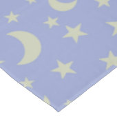 Assistent mit Ball Tischdecke (Schrägansicht)