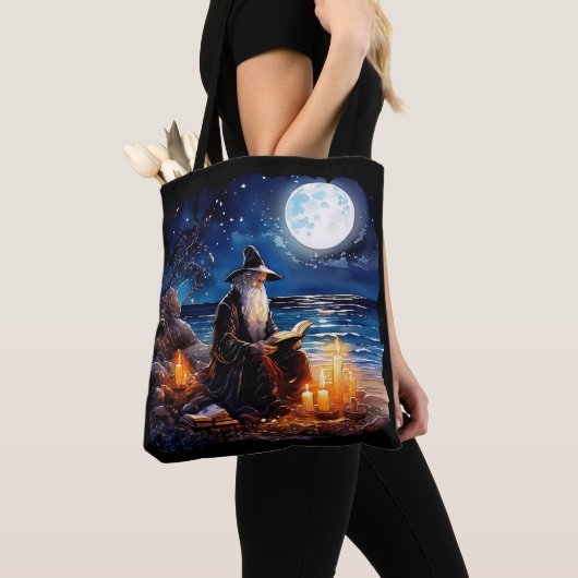 Assistent zum Lesen eines Buches - Wicca Halloween Tasche (Von Nahem)