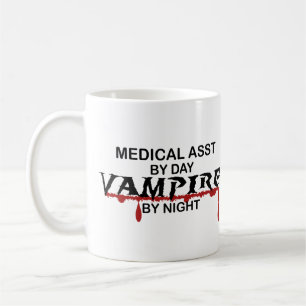 Assistenzarzt-Vampir bis zum Nacht Kaffeetasse