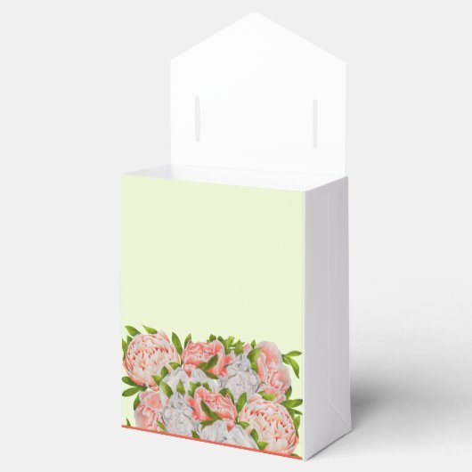 Assorted Peonies on a Favor Box Geschenkschachtel (Geöffnet)
