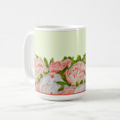 Assortierte Peonies auf einer klassischen Tasse (Vorderseite Links)