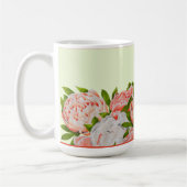Assortierte Peonies auf einer klassischen Tasse (Links)