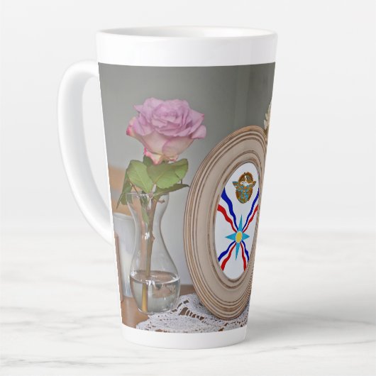 Assyrie Milchtasse (Linke Ecke)
