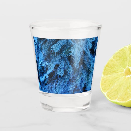 Äste mit Schnee und Frost bedeckt Schnapsglas (Vorderseite)