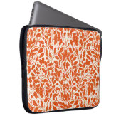 Äste und Blätter aus Eichen, Damastmuster im Dunke Laptopschutzhülle (Vorne Rechts)