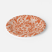 Äste und Blätter aus Eichen, Damastmuster im Dunke Pappteller (Schrägansicht)