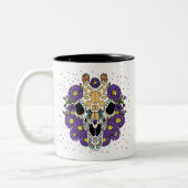 Aster & Giraffe Skull vom September Zweifarbige Tasse (Links)