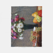 Asters and Fruit, Henri Fantin-Latour Fleecedecke (Vorderseite)