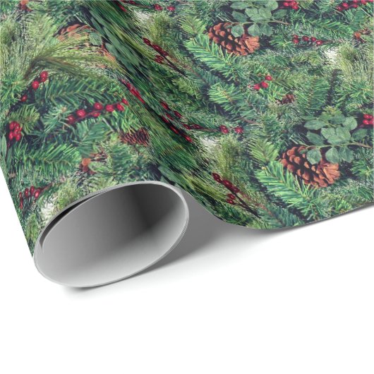 Ästhetische Weihnachtsbaumzweige und Pinecones Geschenkpapier (Rolleneckpunkt)