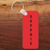 ästhetischer roter Schlüsselanhänger mit Initialen (Vorderseite)