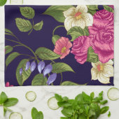 Ästhetisches florales nahtloses Muster Geschirrtuch (Gefaltet)