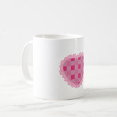 Ästhetisches Rosa Schachbrett-Herz Kaffeetasse (Vorderseite Links)