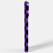 Ästhetisches Schwarz-Violett-Schachbrettmuster mit Case-Mate iPhone Hülle (Rückseite / Rechts)