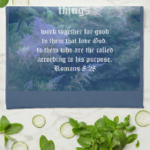 Astilbe Blue Mist Romans 8:28 Geschirrtuch (Gefaltet)