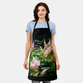 Astilbe mit Mark 10:27 Schürze (Getragen)