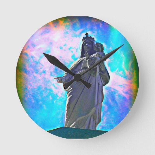 Astoria Graveyard Runde Wanduhr (Vorderseite)