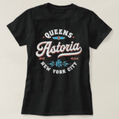 Astoria Queens New York Retro-Grafik T-Shirt (Design vorne)