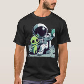 ASTRO SELFIE - Fun Cartoon Astronautin Alien Selfi T-Shirt (Vorderseite)