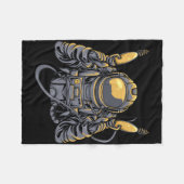 Astronaut Alien Hunter Fleecedecke (Vorderseite (Horizontal))