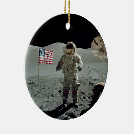 Astronaut Apollo 17 im Stier Littrow Tal Keramik Ornament (Rechts)