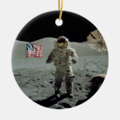 Astronaut Apollo 17 im Stier Littrow Tal Keramik Ornament (Vorne)