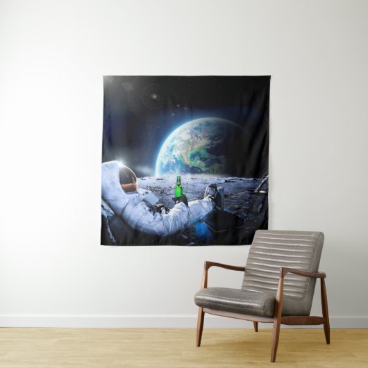 Astronaut auf dem Mond mit Bier - Tapezierung Wandteppich (Beispiel)