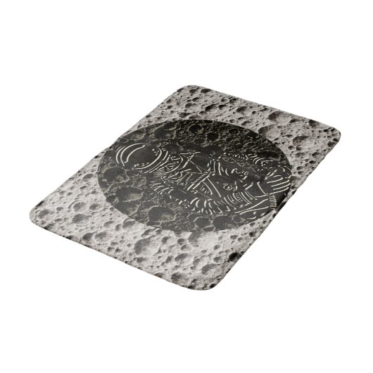 Astronaut auf dem Mond Space Black & Gray Badematte (Schrägansicht)