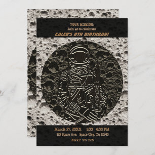 Astronaut auf dem Mond Space Black & Gray Einladung