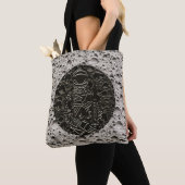 Astronaut auf dem Mond Space Black & Gray Tasche (Von Nahem)