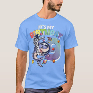 Astronaut auf Shark 9th Birthday Boy Girl 9 Jahre T-Shirt