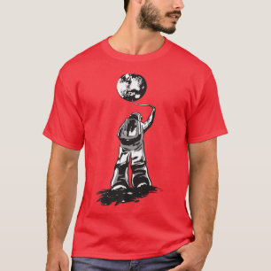 Astronaut Ballons im Weltraum, Mond, Planeten Ball T-Shirt