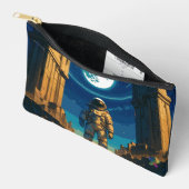 Astronaut Beneath the Celestial Gate Zubehörtasche (Offen)