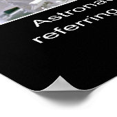 Astronaut Dale A. Gardner hält das Schild "For Sal (Ecke)