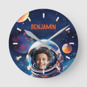 Astronaut Deep Space Sky Planets Kids Photo Gift  Runde Wanduhr (Vorderseite)
