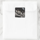 Astronaut, der Bier trinkt Quadratischer Aufkleber (Tasche)