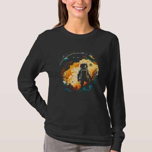 Astronaut Exploring A New World Outside Of The Sol T-Shirt (Vorderseite)
